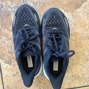 Hoka Women’s black and white Clifton 9